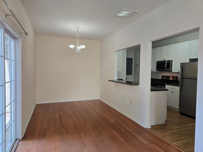 Building Photo - 4424 Duffy Dr