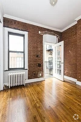 Building Photo - 219 E 23rd St