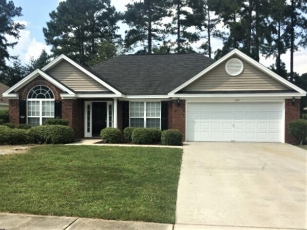 Primary Photo - 120 Pampas Drive
