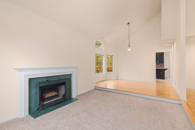 Foto del edificio - Next to Microsoft - Updated 4 Bedroom 2.5 ...