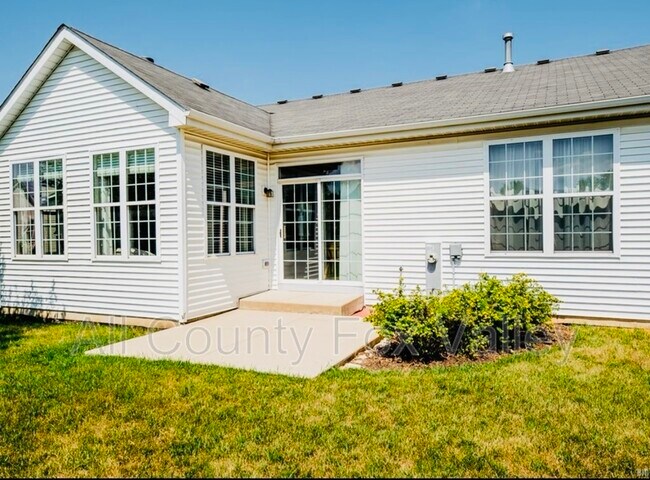 Foto del edificio - 16607 Grandwood Lake Dr