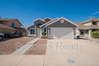 Building Photo - 12509 Twin Leaf Dr