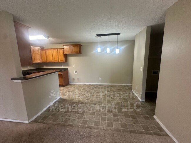 Foto del edificio - 4704 NE Wisconsin St