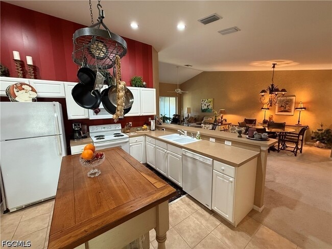 Building Photo - 23805 Clear Spring Ct
