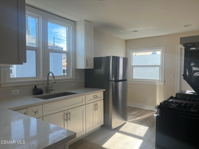 Foto del edificio - 331 S Ave 56