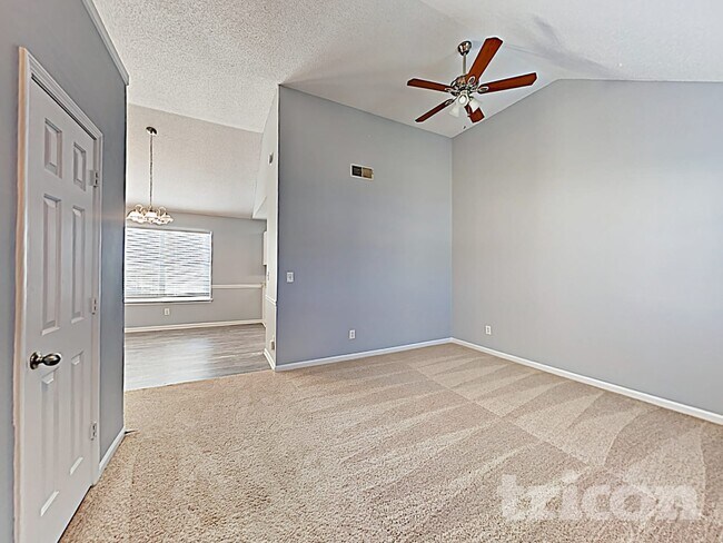 Building Photo - 216 Ernestine Way