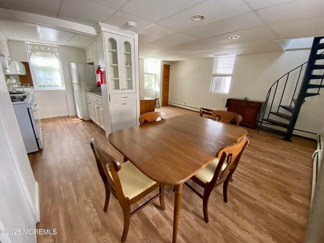 Foto del edificio - 330 Norwood Ln