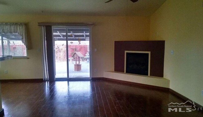Building Photo - 250 Emigrant Way