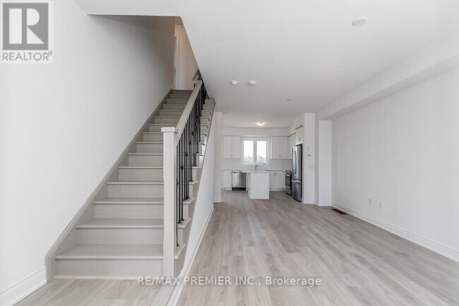 Building Photo - 57 Union Blvd