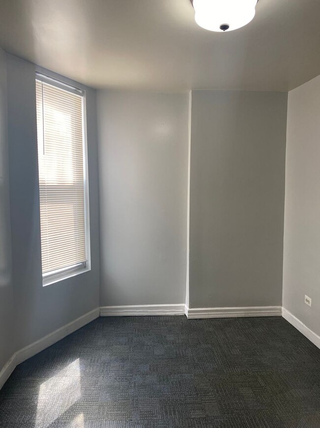 Foto del edificio - 4429 W Adams St