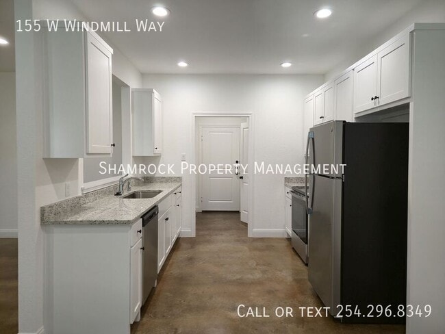 Building Photo - Residences at Windmill Preserve