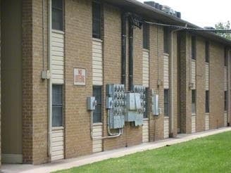Country Lane Apartments - Country Park Village Apartments