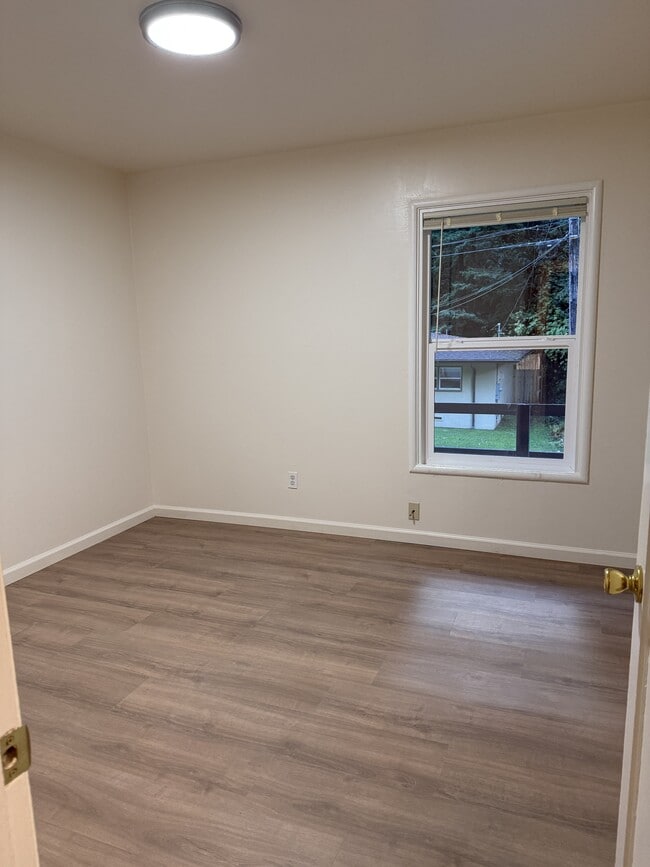 Building Photo - 1454 Beverly Dr