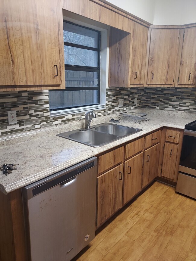 Foto del edificio - 1327 SE 3rd St