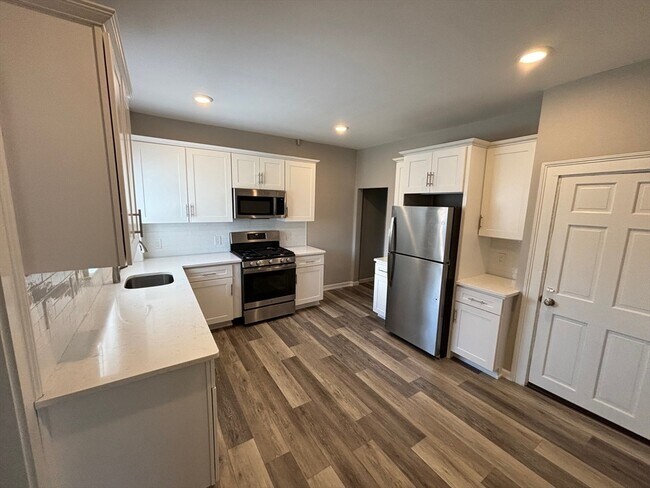 Foto del edificio - 532 Pleasant St