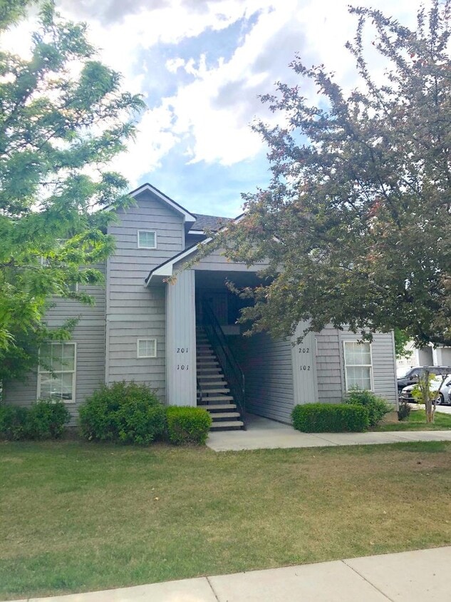Primary Photo - 11811 Clover Field Ln