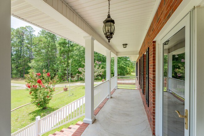 Foto del edificio - 785 Glenwood Dr