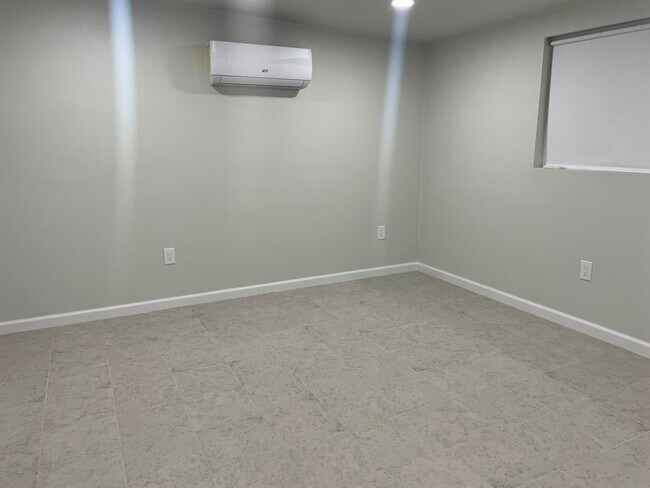 Foto del edificio - 23963 Lodge Dr