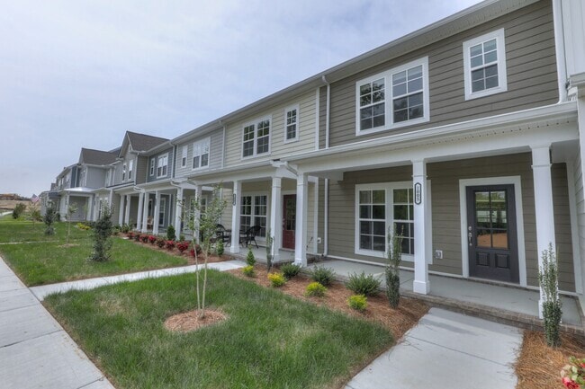Building Photo - 1005 Milson Ln