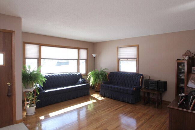 Foto del edificio - 1640 Highview Dr