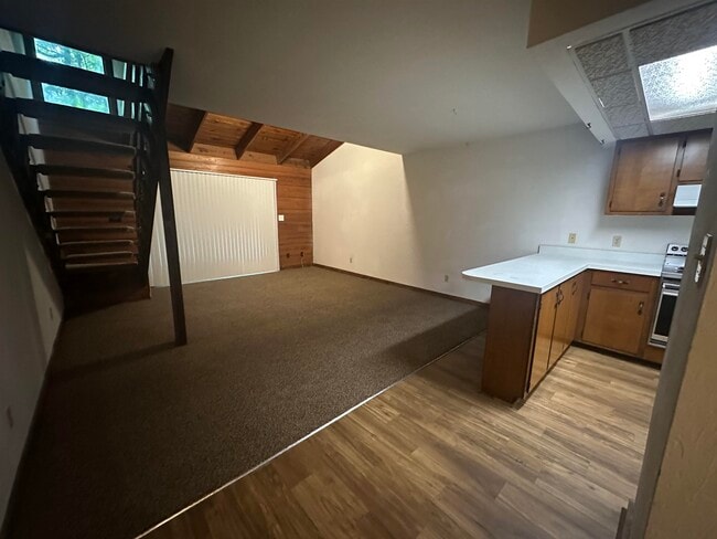 Building Photo - 308 Wood Grove Ct