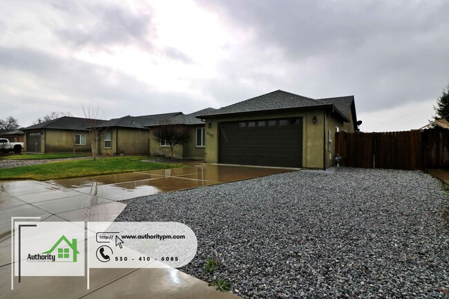 Building Photo - 3550 Cazadero way, Central heat and Air, W...