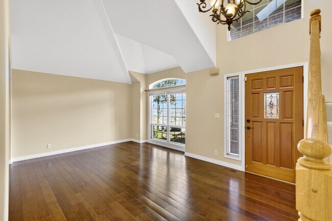 Building Photo - 4 Bed on Cul de Sac Bethany Amenities Quick Drive to Intel/Nike & Deck Backs to Greenspace