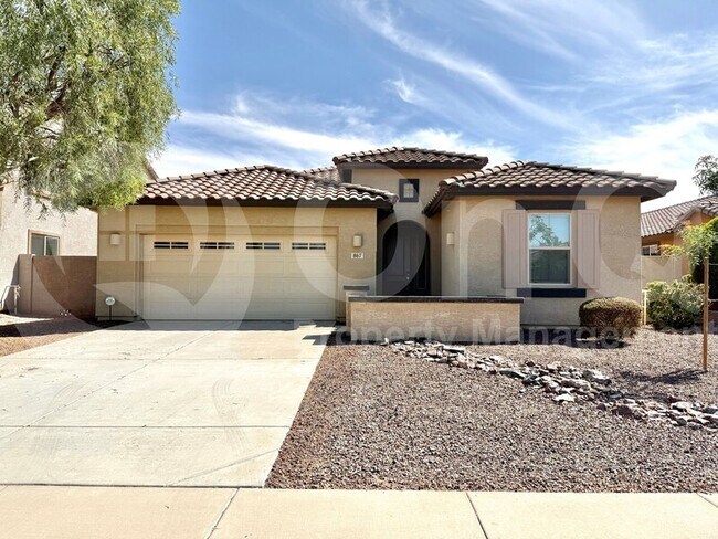 Building Photo - 867 E Aberdeen Dr
