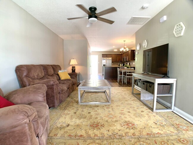 Foto del edificio - 364 Sam Houston Cir