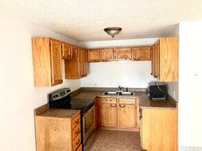 Building Photo - 3079 Lehman Ave