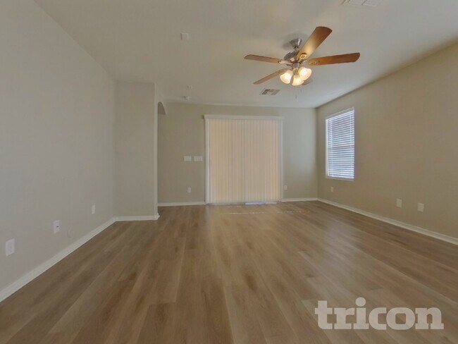 Foto del edificio - 25760 W Valley View Dr