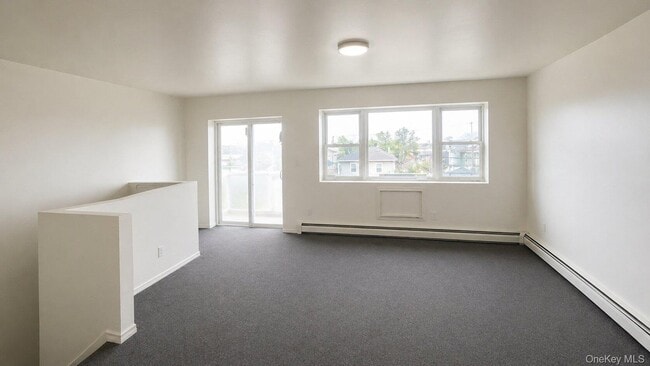 Building Photo - 3-34 Beach 87th St