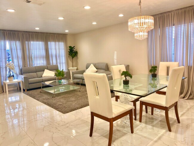 Foto del edificio - 738 Bridle Ridge Loop