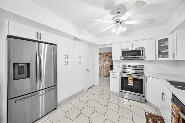 Foto del edificio - 1742 W Terrace Dr