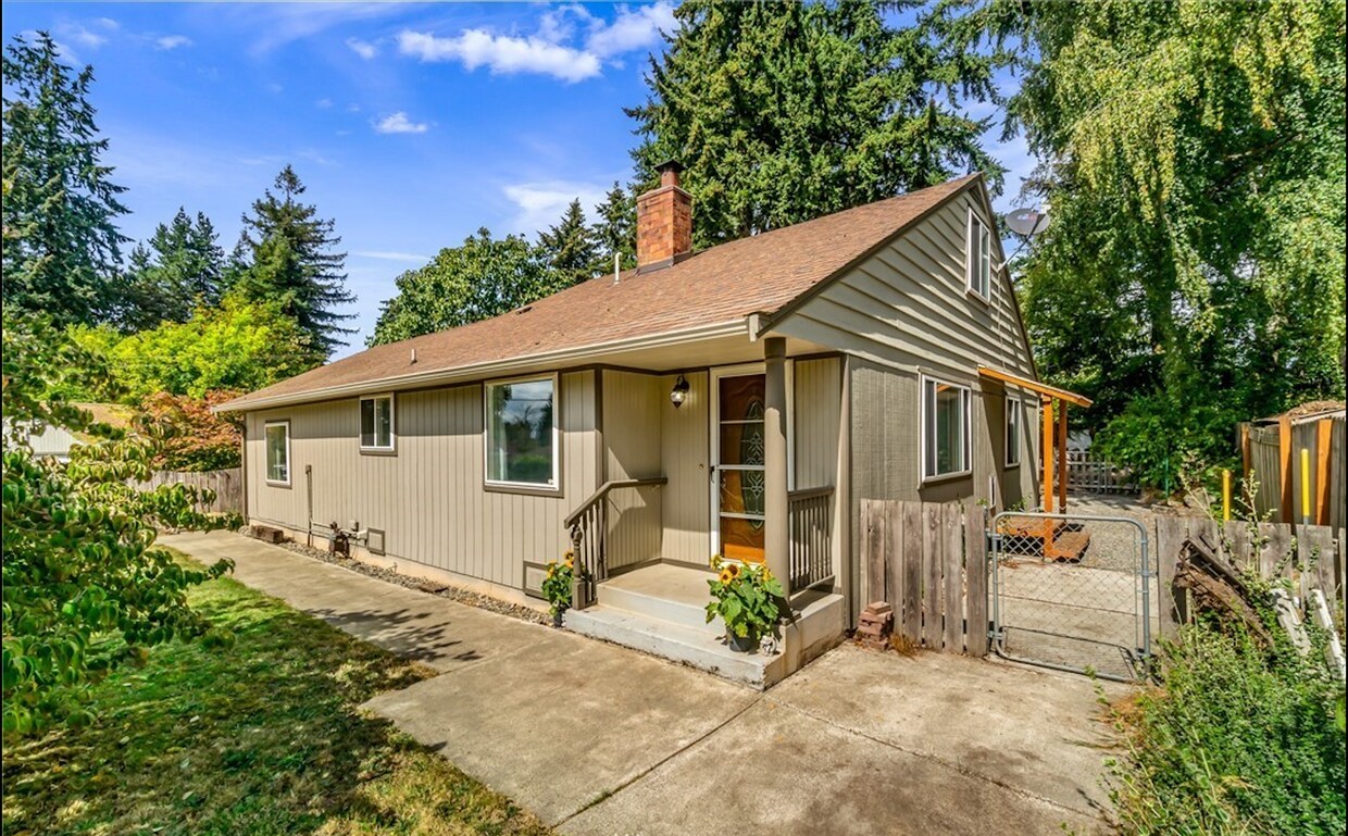 838 S 196th St, Des Moines, WA 98148 House Rental in Des Moines, WA