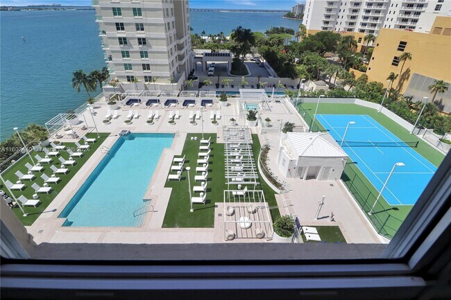 Foto del edificio - 770 Claughton Island Dr
