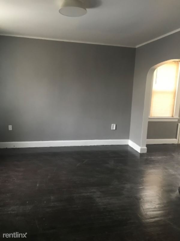 Building Photo - 4 br, 1 bath House - 123 Chestnut Ave