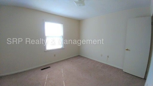 Building Photo - Spacious One Bedroom Apt In Salisbury!