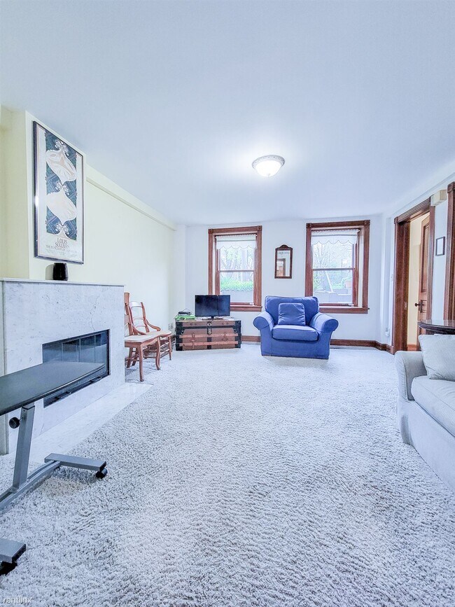 Foto del edificio - 1 br, 1 bath House - 2107 N Clifton Ave