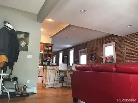 Foto del edificio - 2557 N Clarkson St