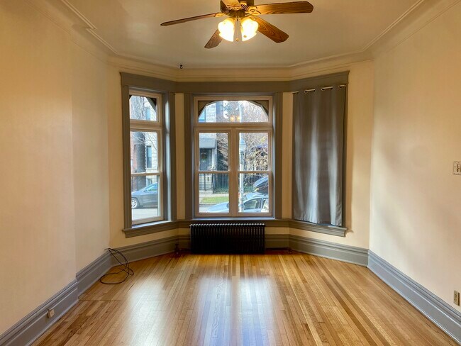 Building Photo - 1331 N Maplewood Ave