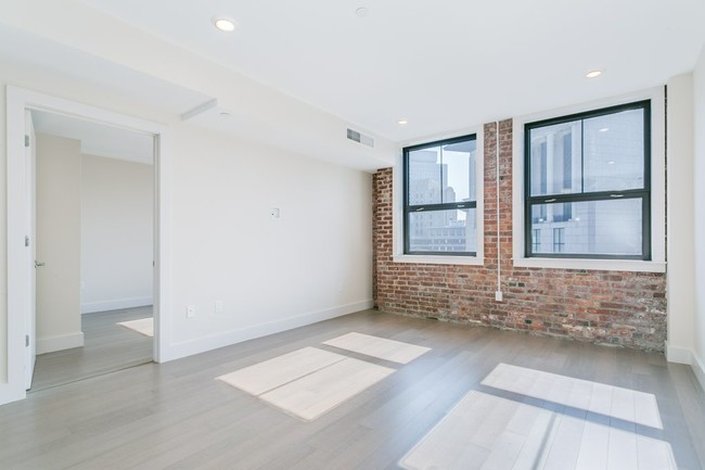 Foto del edificio - 121 Portland St