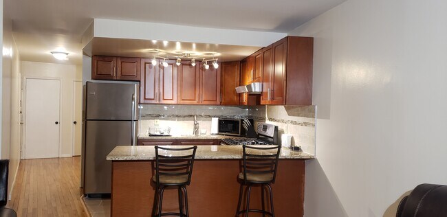 Building Photo - 1425 Crotona Ave