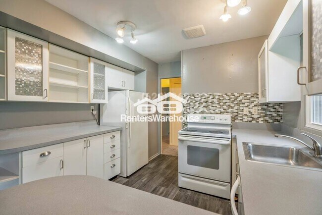 Foto del edificio - 12319 Stafford Ln