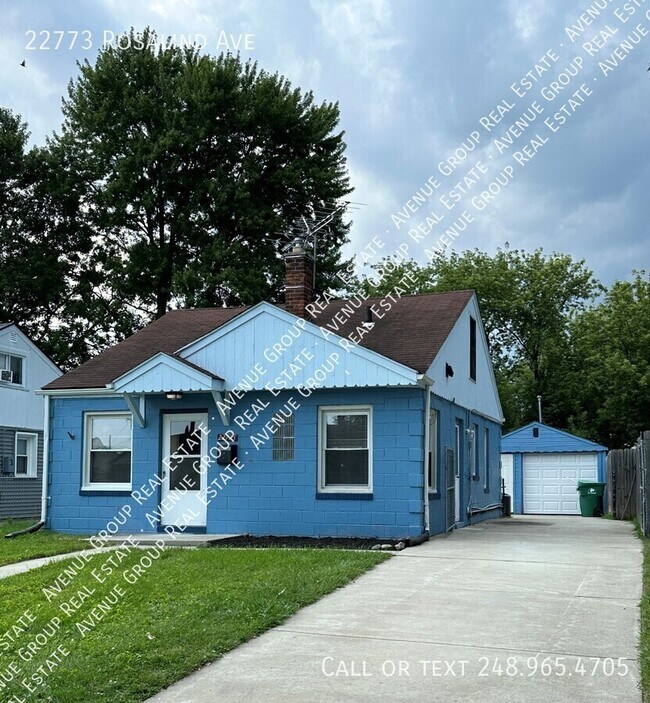 Foto del edificio - 22773 Rosalind Ave