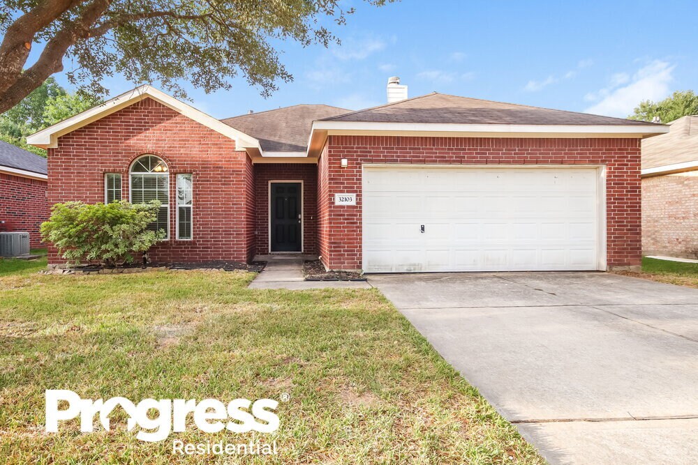 32103 Sue Ln, Pinehurst, TX 77362 House Rental in Pinehurst, TX