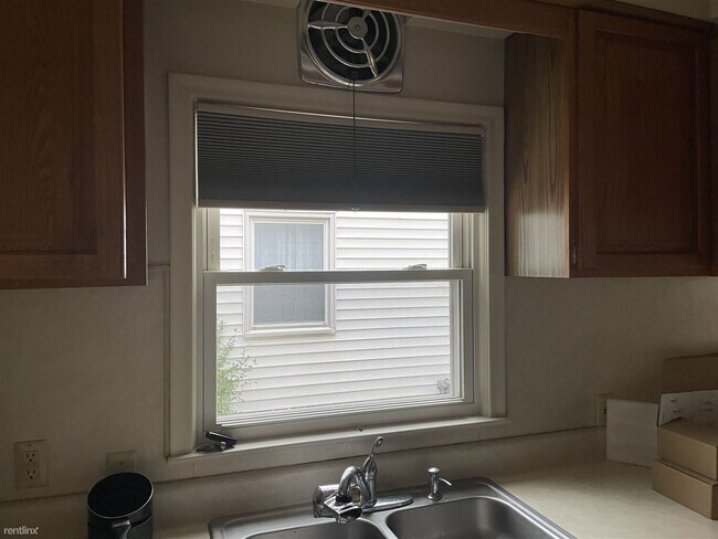 Foto del edificio - 3 br, 2 bath House - 1496 East Lincoln Street