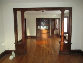 Building Photo - 3227 29th Ave S