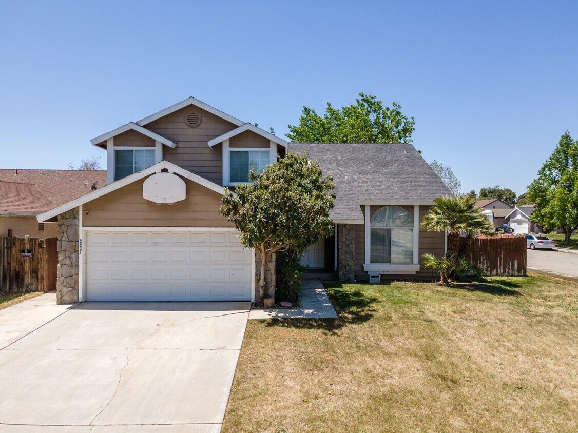 Primary Photo - 43441 Emilia Ln