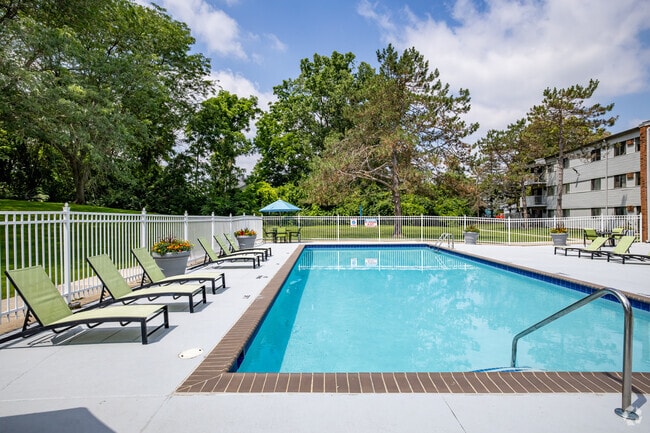 Pool - The Parks of Belleville